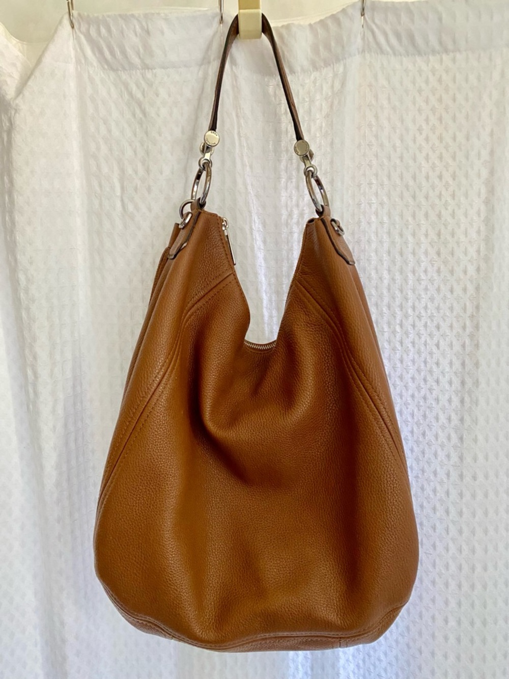Michael Kors Caramel Pebbled Leather Large Hobo Bag With Tassel - Picture 5 of 14